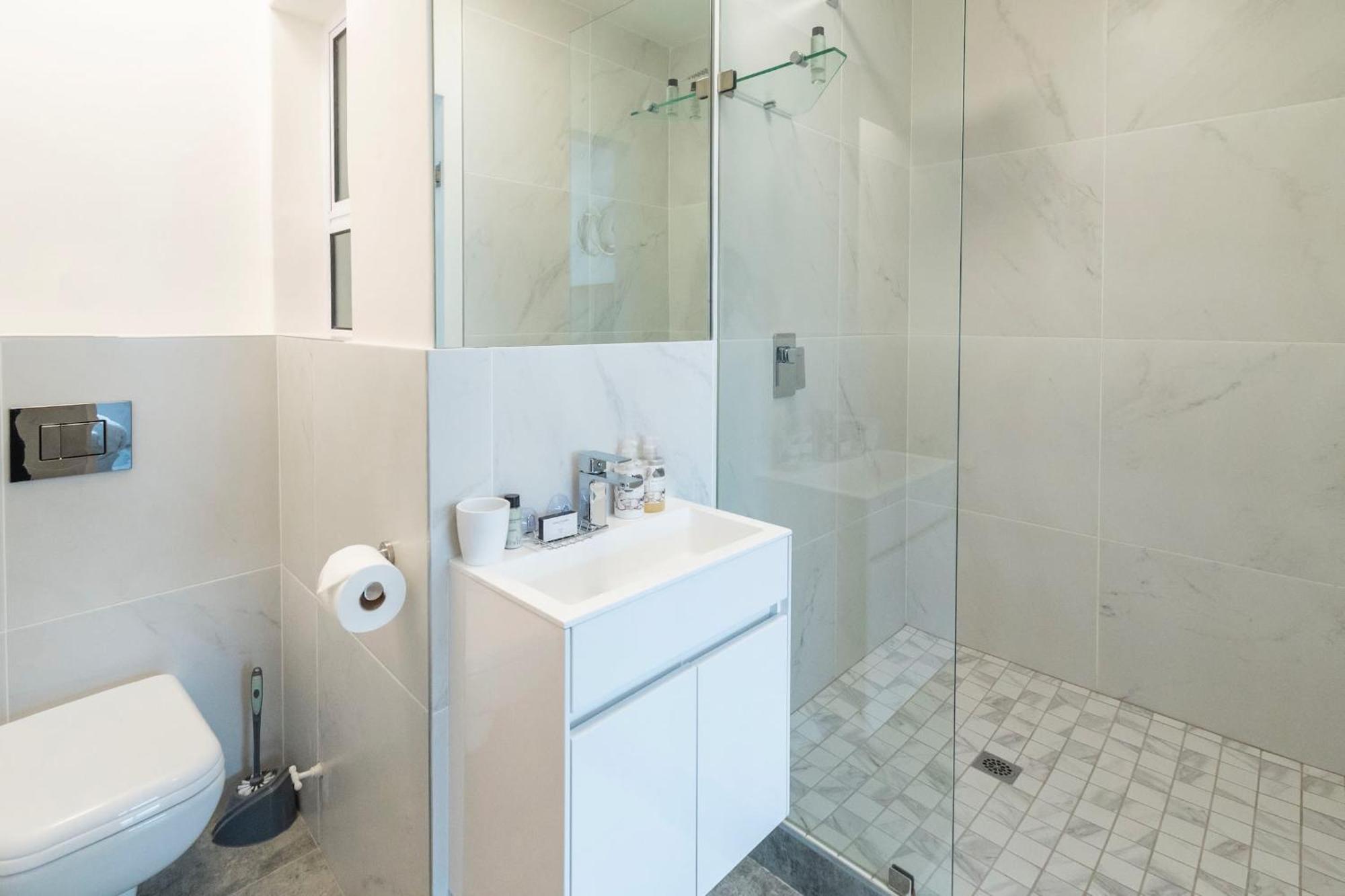 Modern Coastal In Sea Point Apartment Cape Town