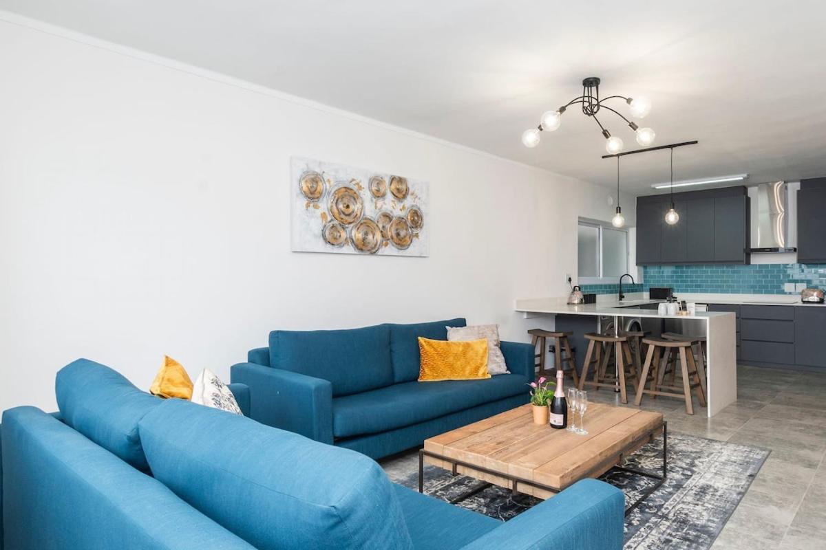 Modern Coastal In Sea Point Cape Town